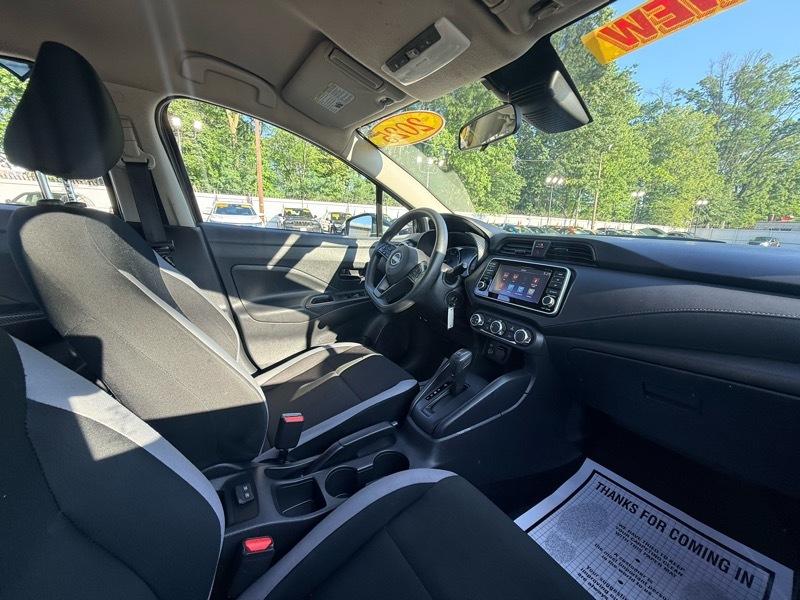 2025 Nissan Versa S CVT - Imagen 16